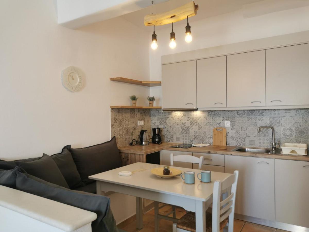 Helen'S Minimal Studios & Apartments Алікі Екстер'єр фото