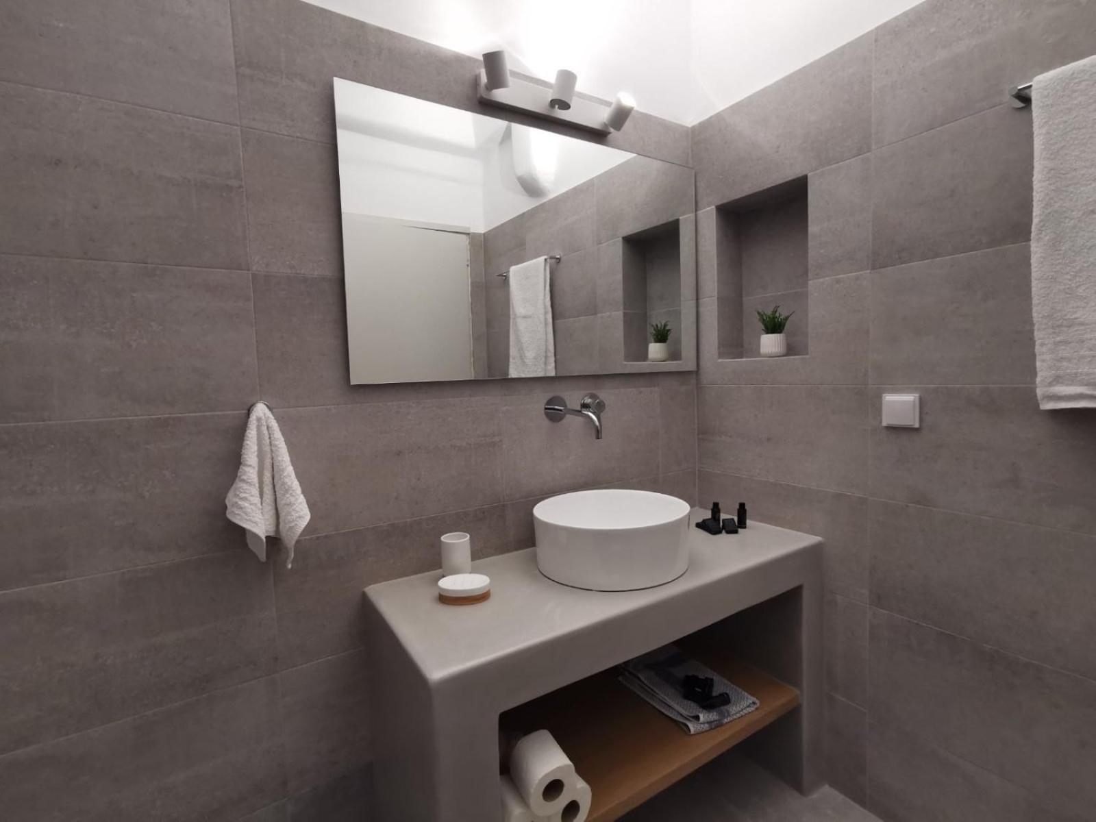 Helen'S Minimal Studios & Apartments Алікі Номер фото