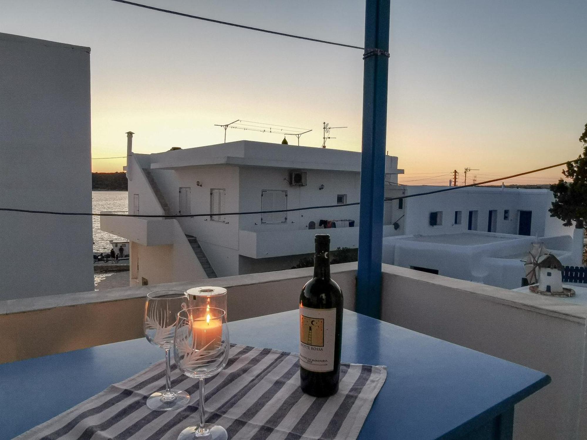 Helen'S Minimal Studios & Apartments Алікі Номер фото